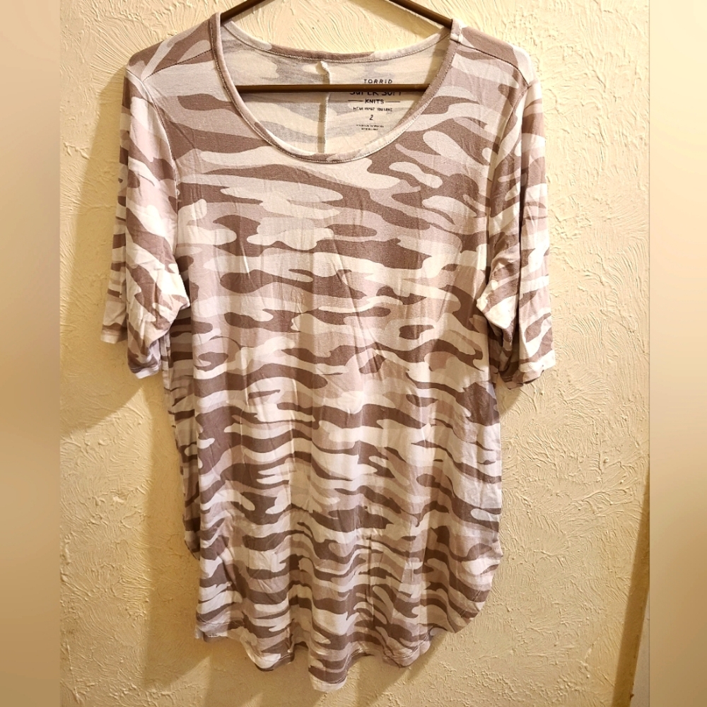 Size 2 Torrid Camo patterned short sleeve Shirt